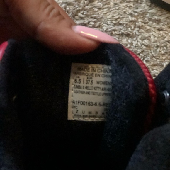 Zumba hello kitty sneakers - Picture 4 of 5